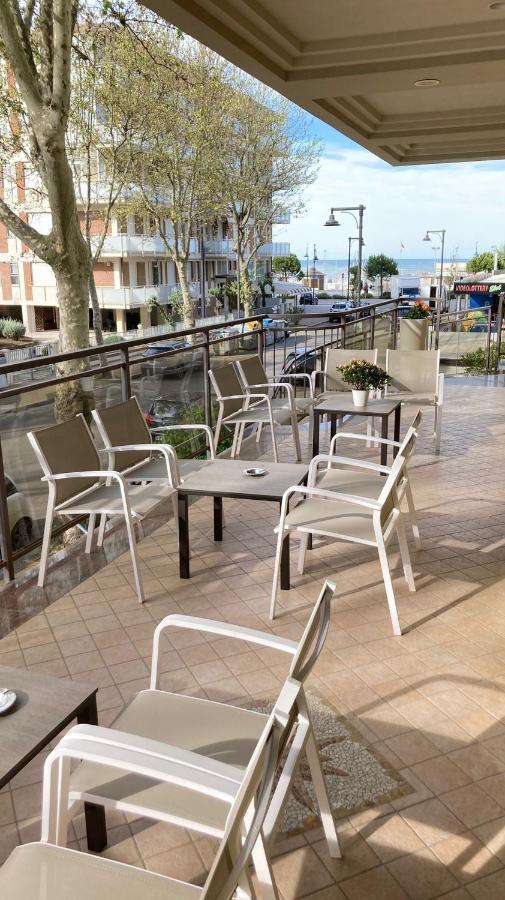 Hotel Abel Cesenatico Exterior foto